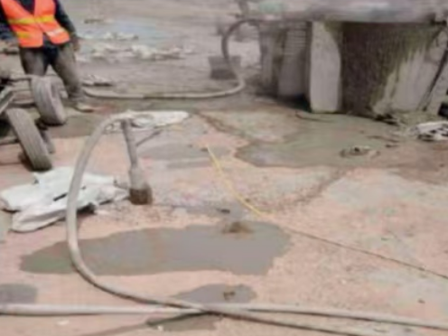 梧州水泥混凝土路面板底注浆技术 路面脱空注浆整治方案